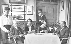 Dieses Foto von 1928 stammt vom Besuch in Wies/Stmk bei der Fam. KNIELY